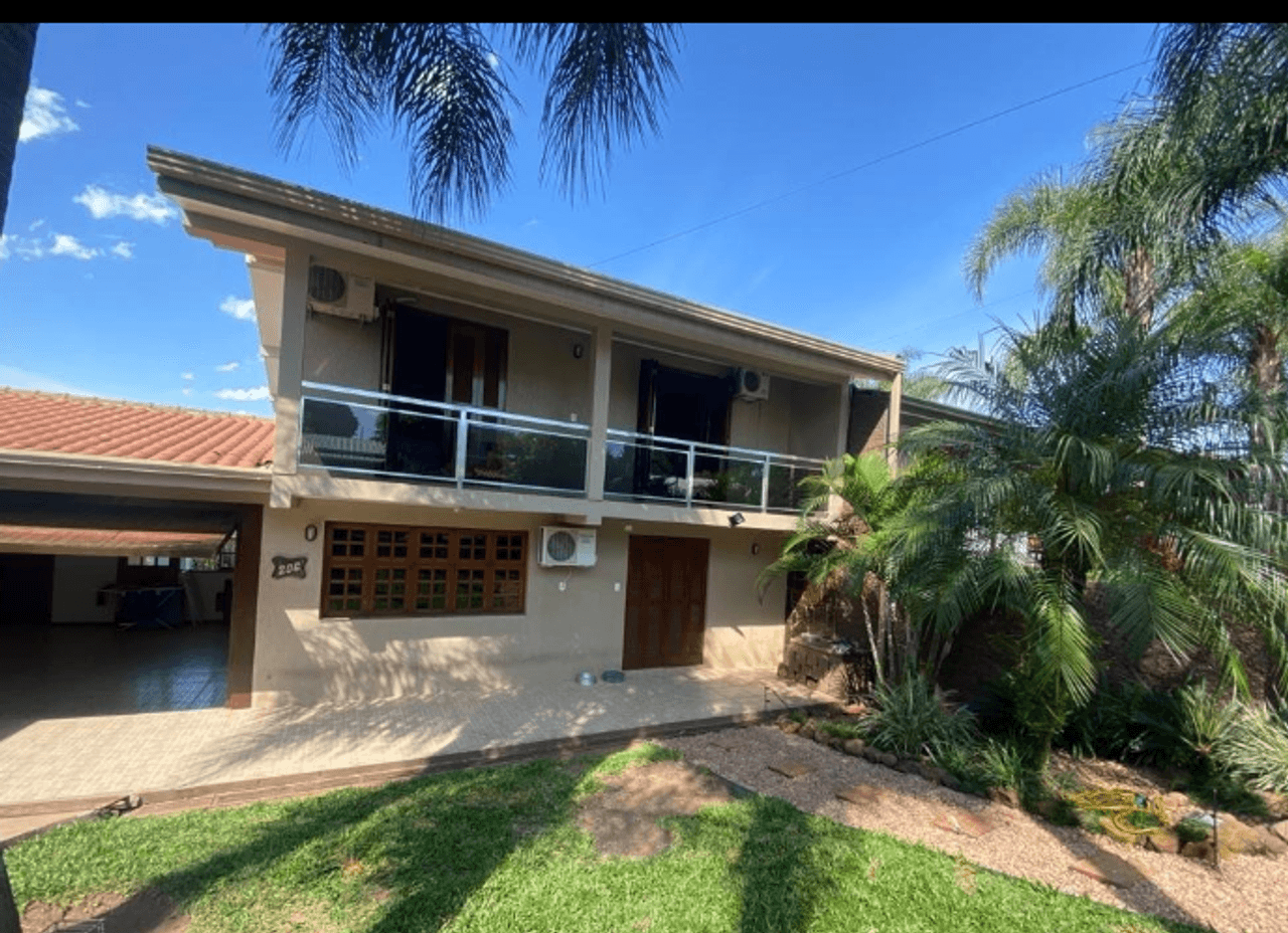 Sobrado com 194m²