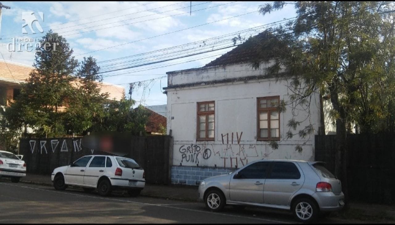 Terreno com 1.066,60 m²