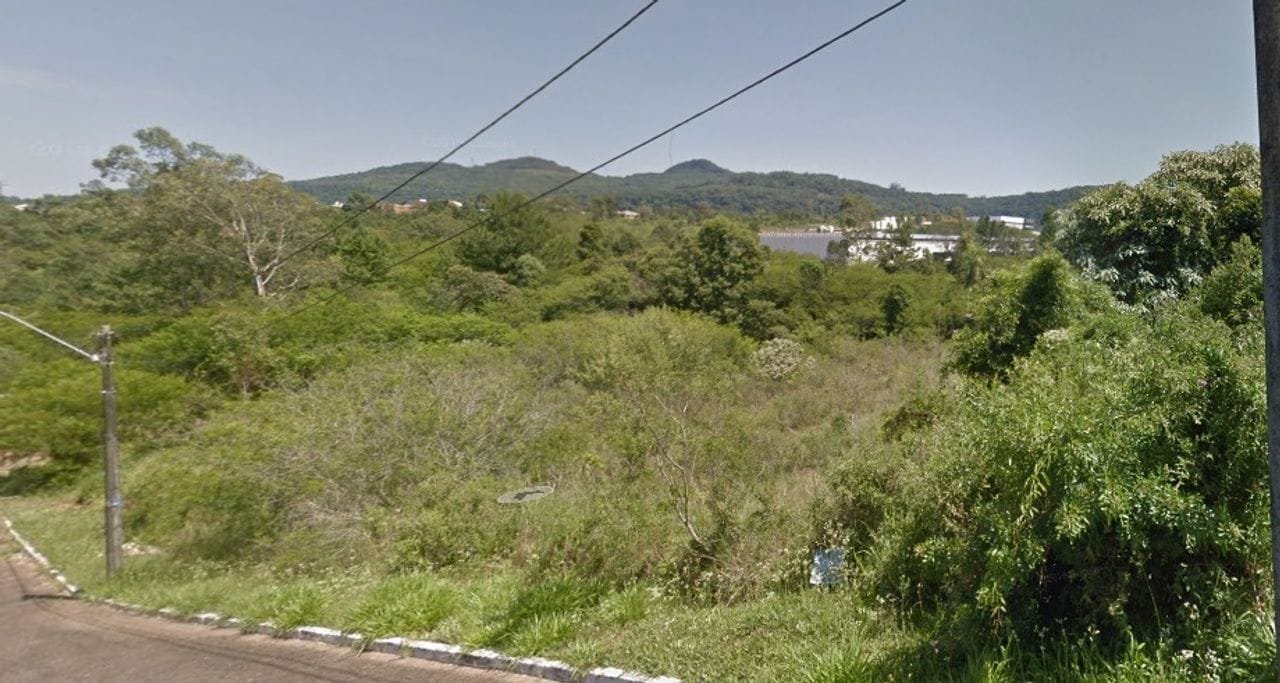 Terreno c/ 824m²