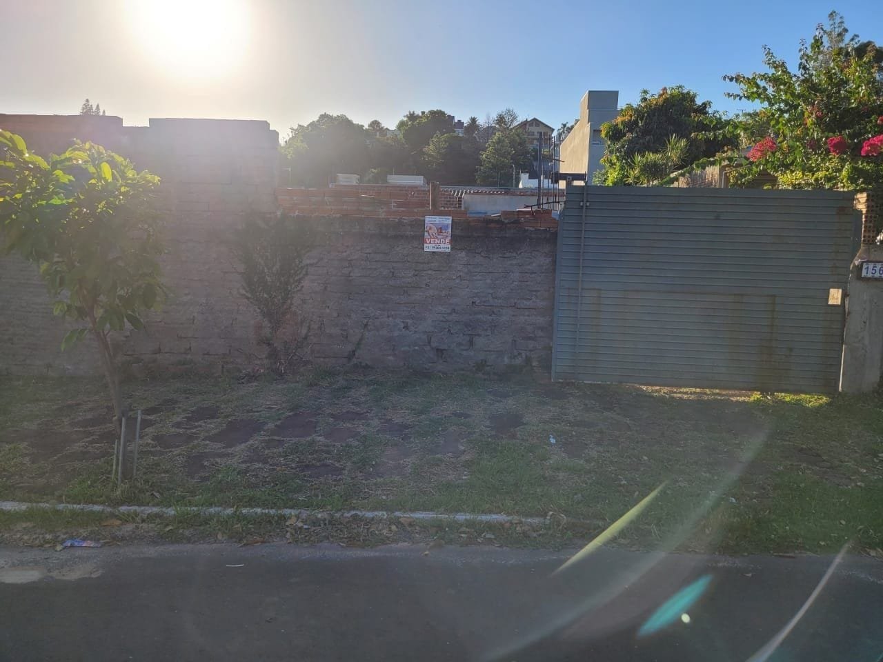 Terreno com 360 m²