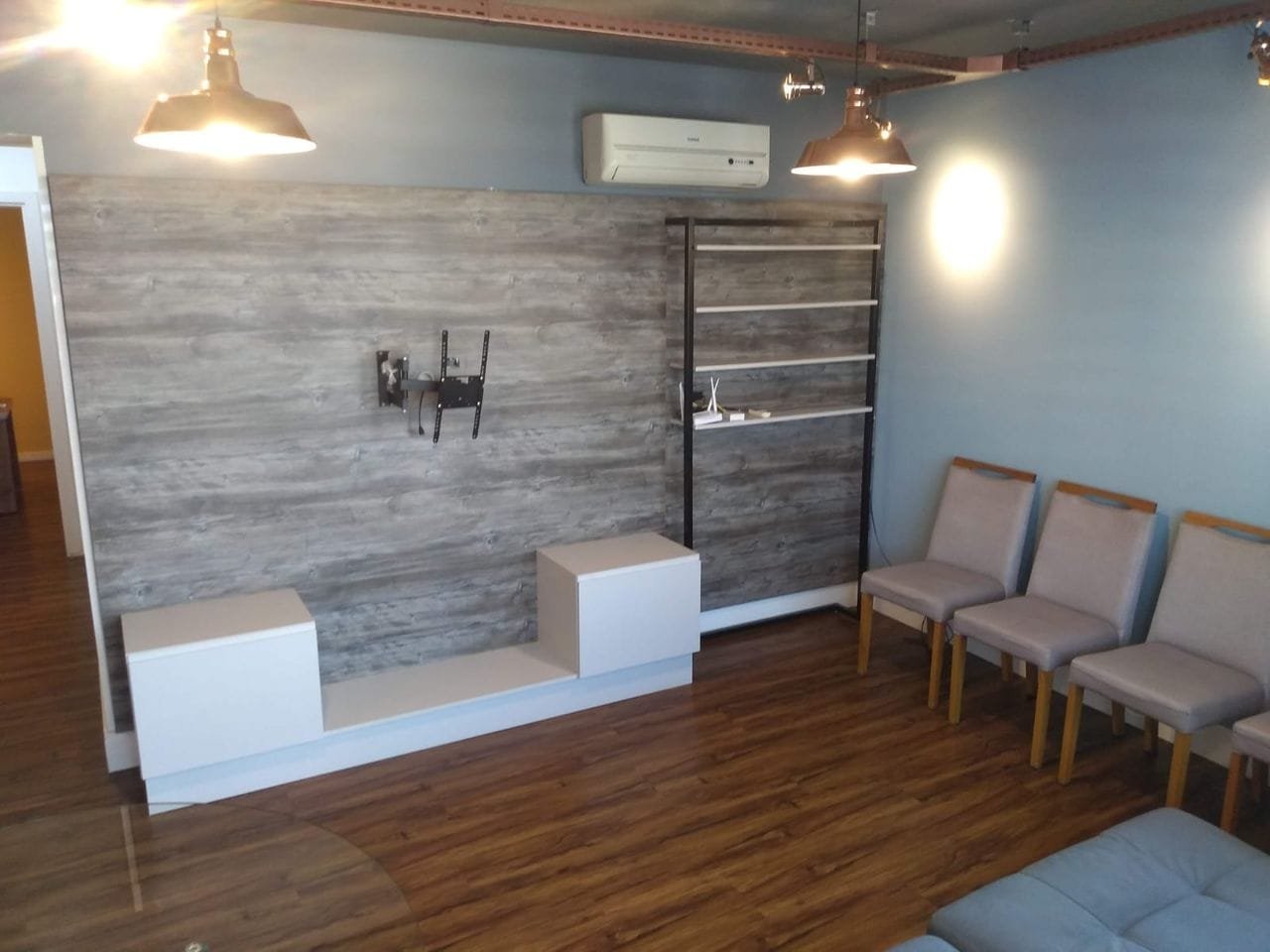 Apartamento c/ 74 m²