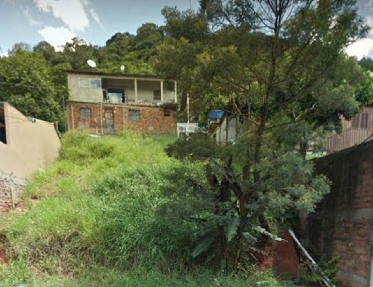Terreno com 220 m2