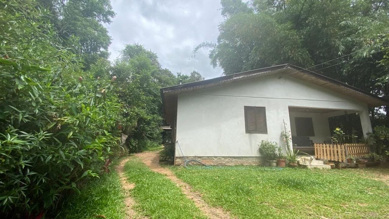 Chácara c/ 1 Ha c/ casa 100m²