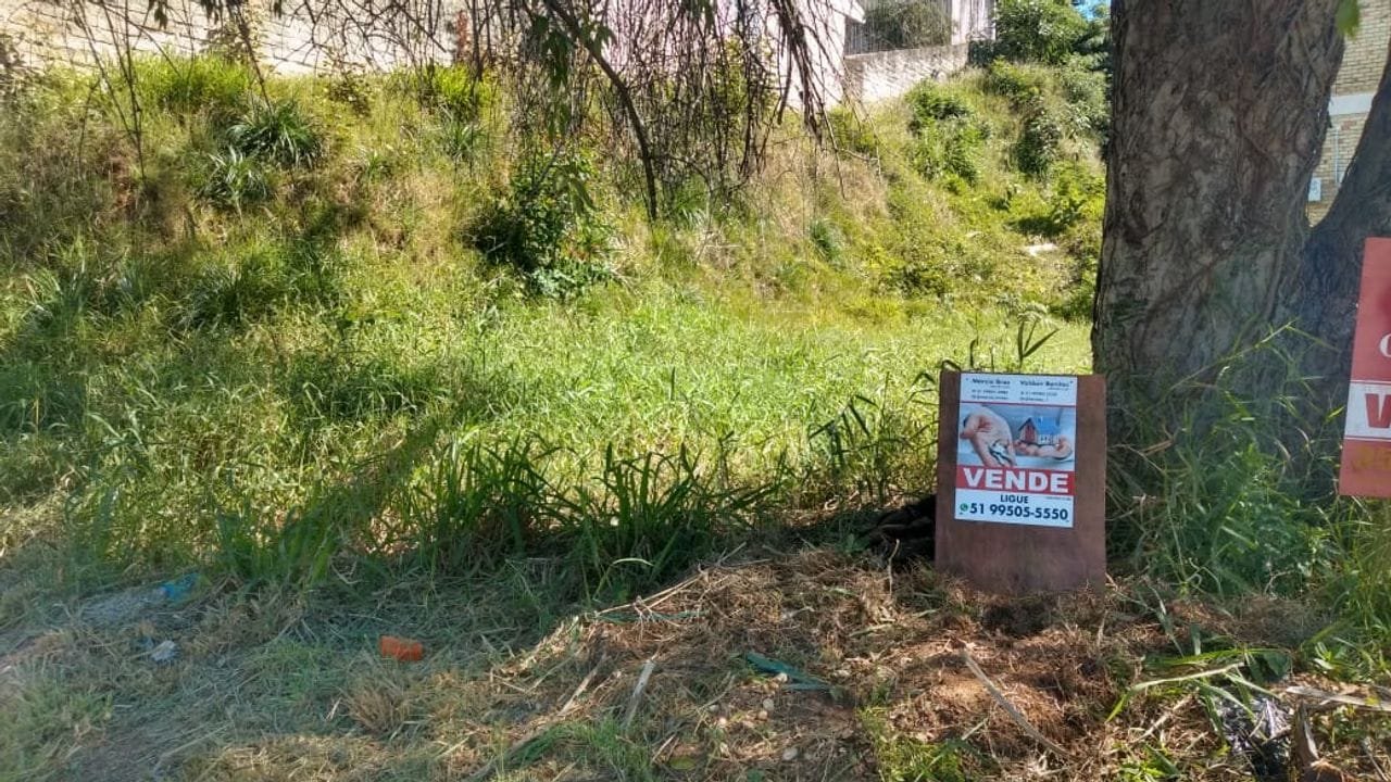 Terreno de esquina com 439,00m²