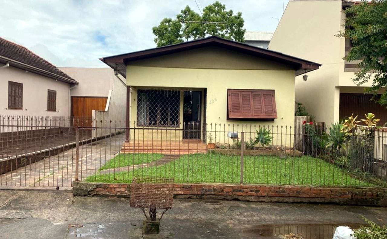 Casa c/ 92 m2 e 2 dormitórios