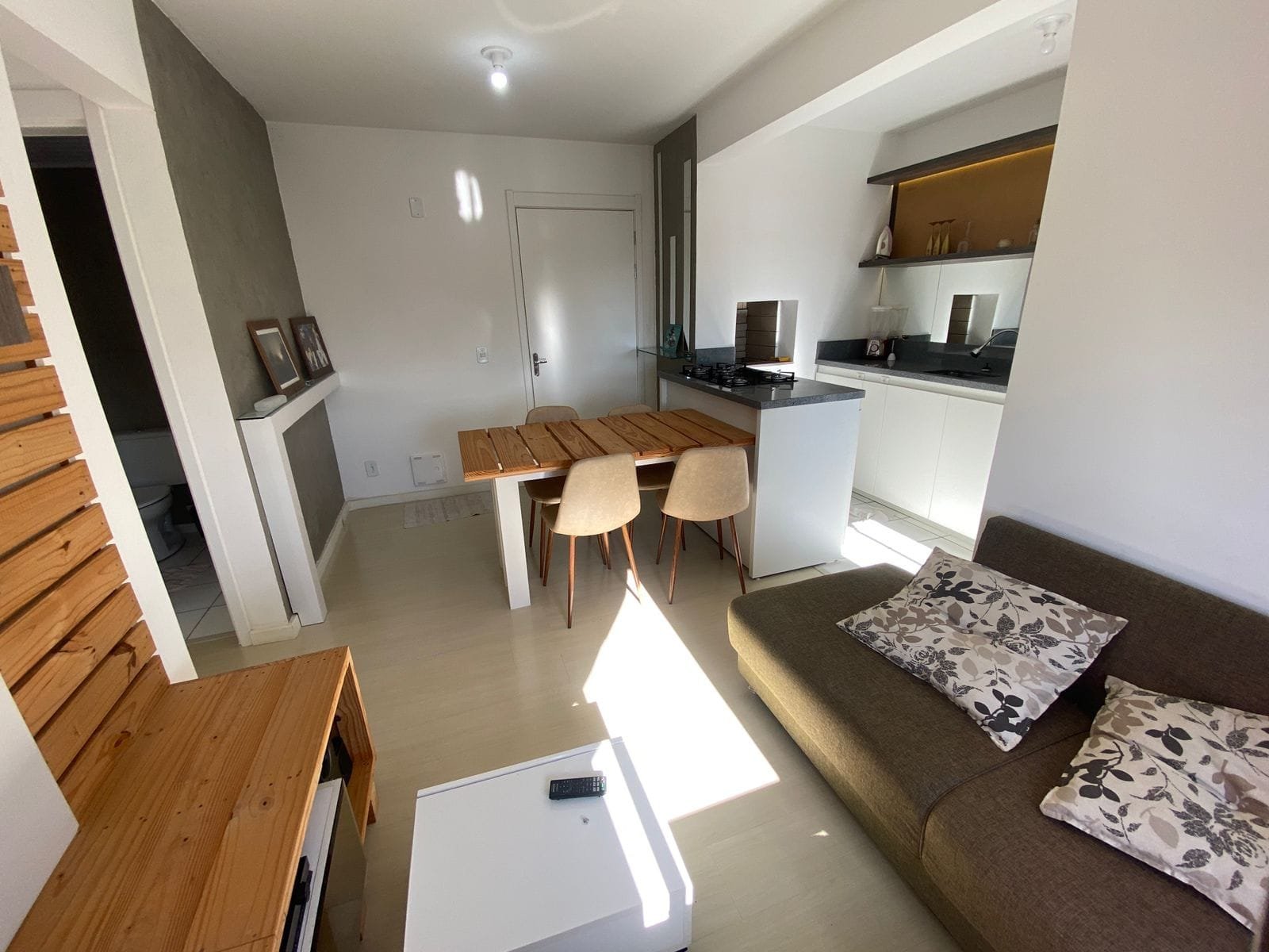 Apartamento c/ 45 m² e 2 dormitórios
