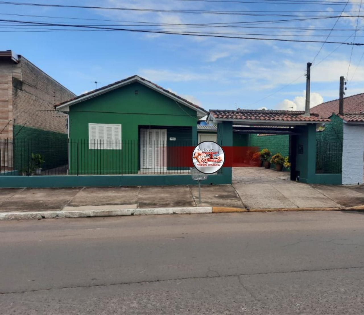 Casa c/102 m² e 2 dormitórios