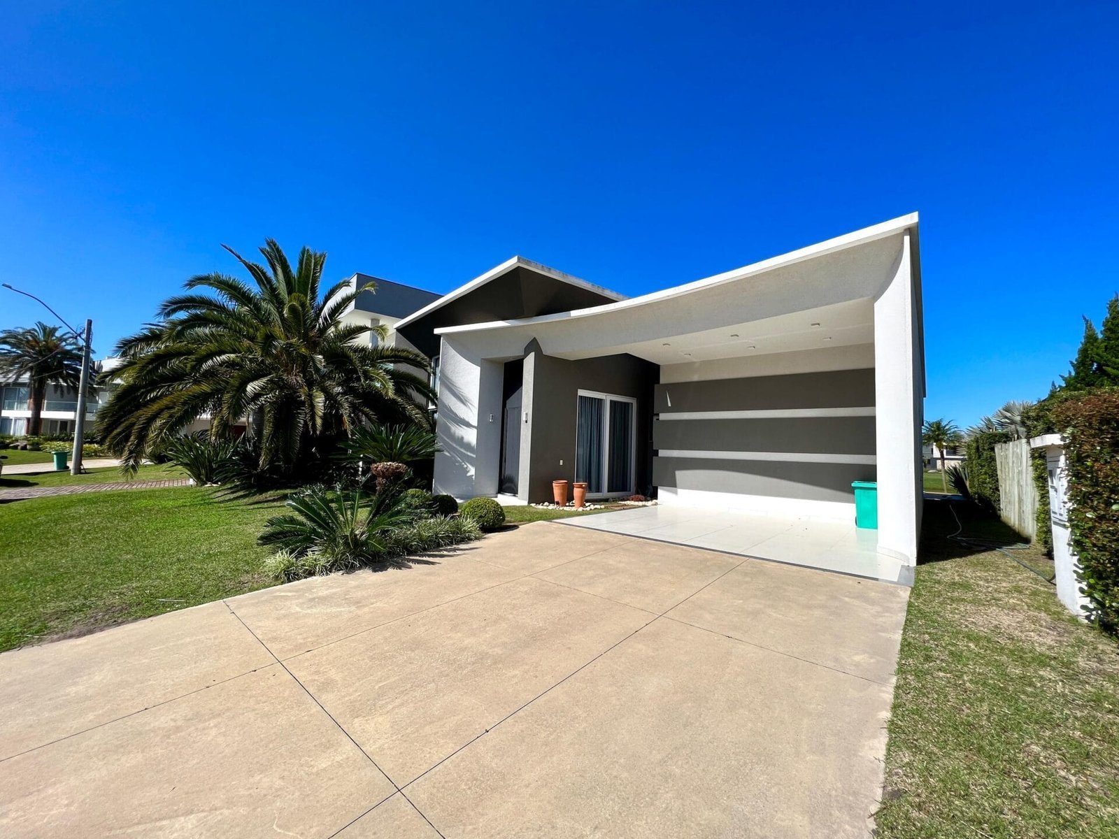 Linda casa c/ 247m²