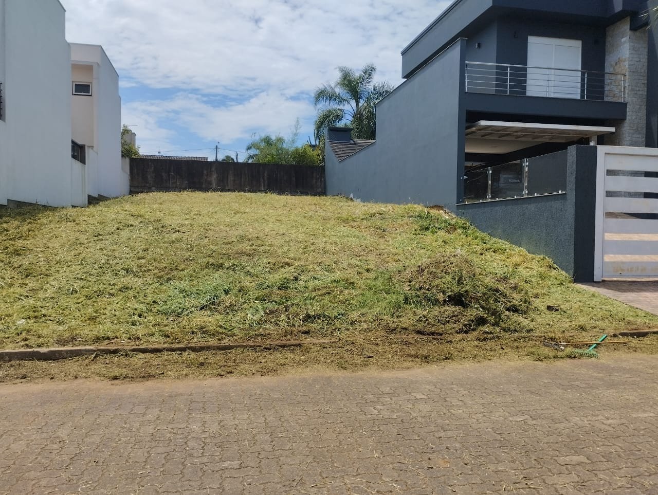 Terreno com 300m²