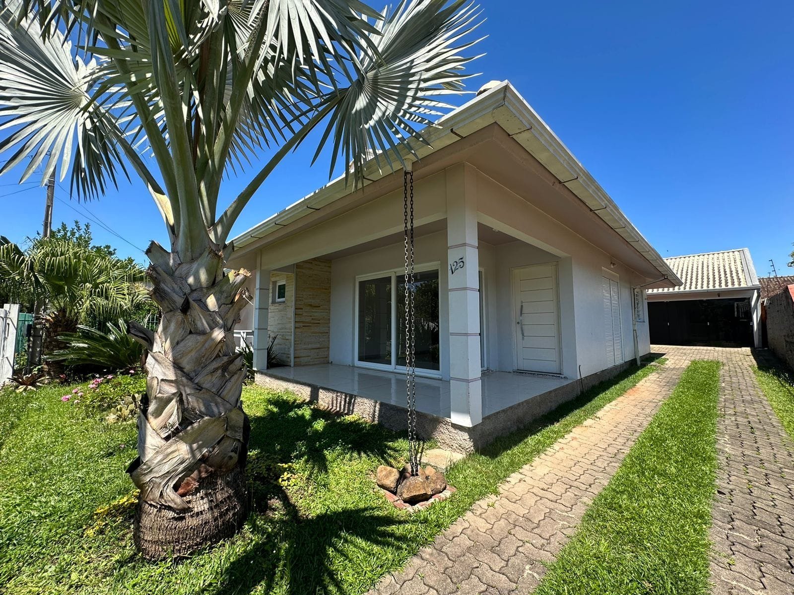 Casa com 190m2 e 03 dormitórios
