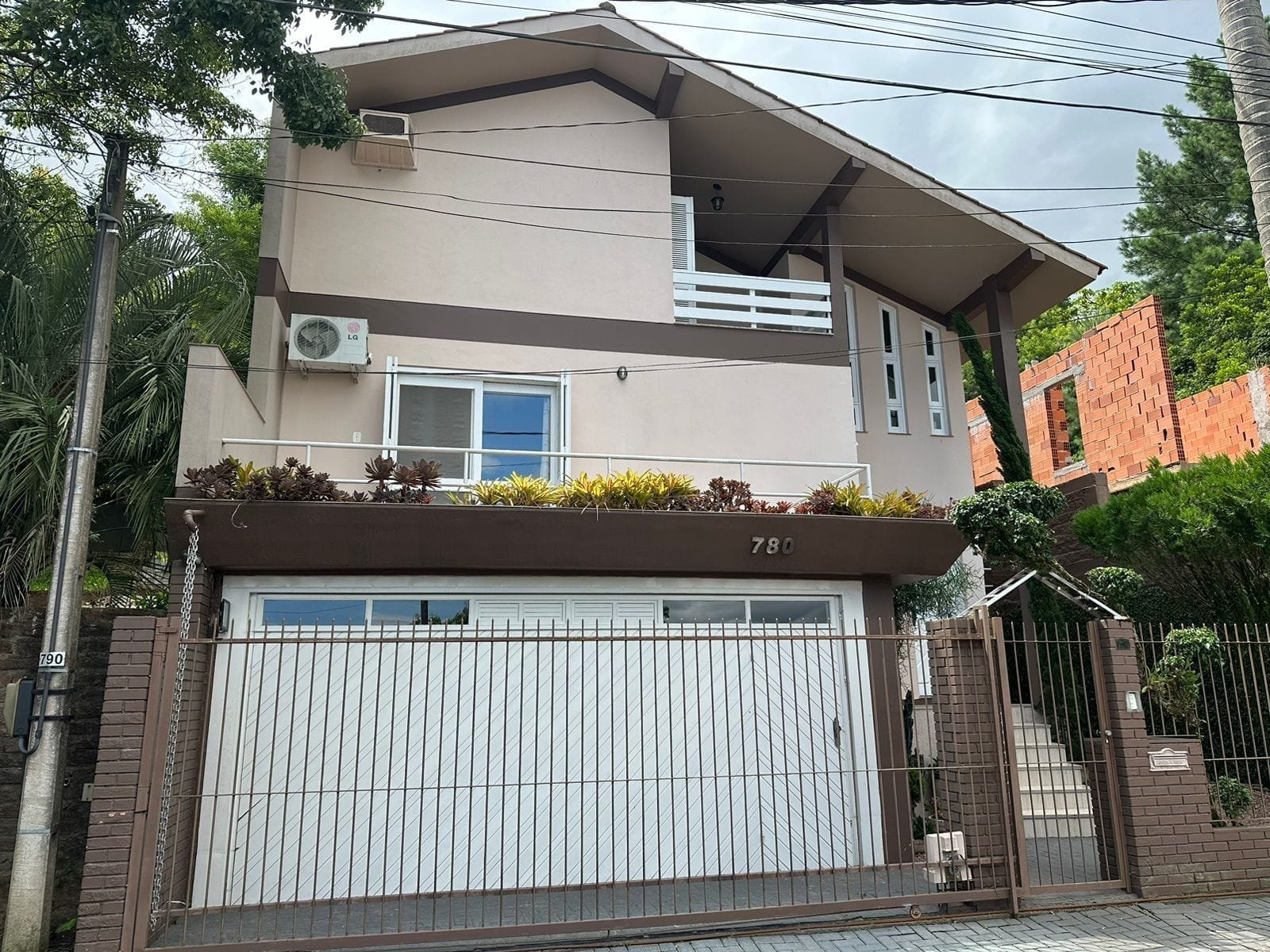 Sobrado com 226m²