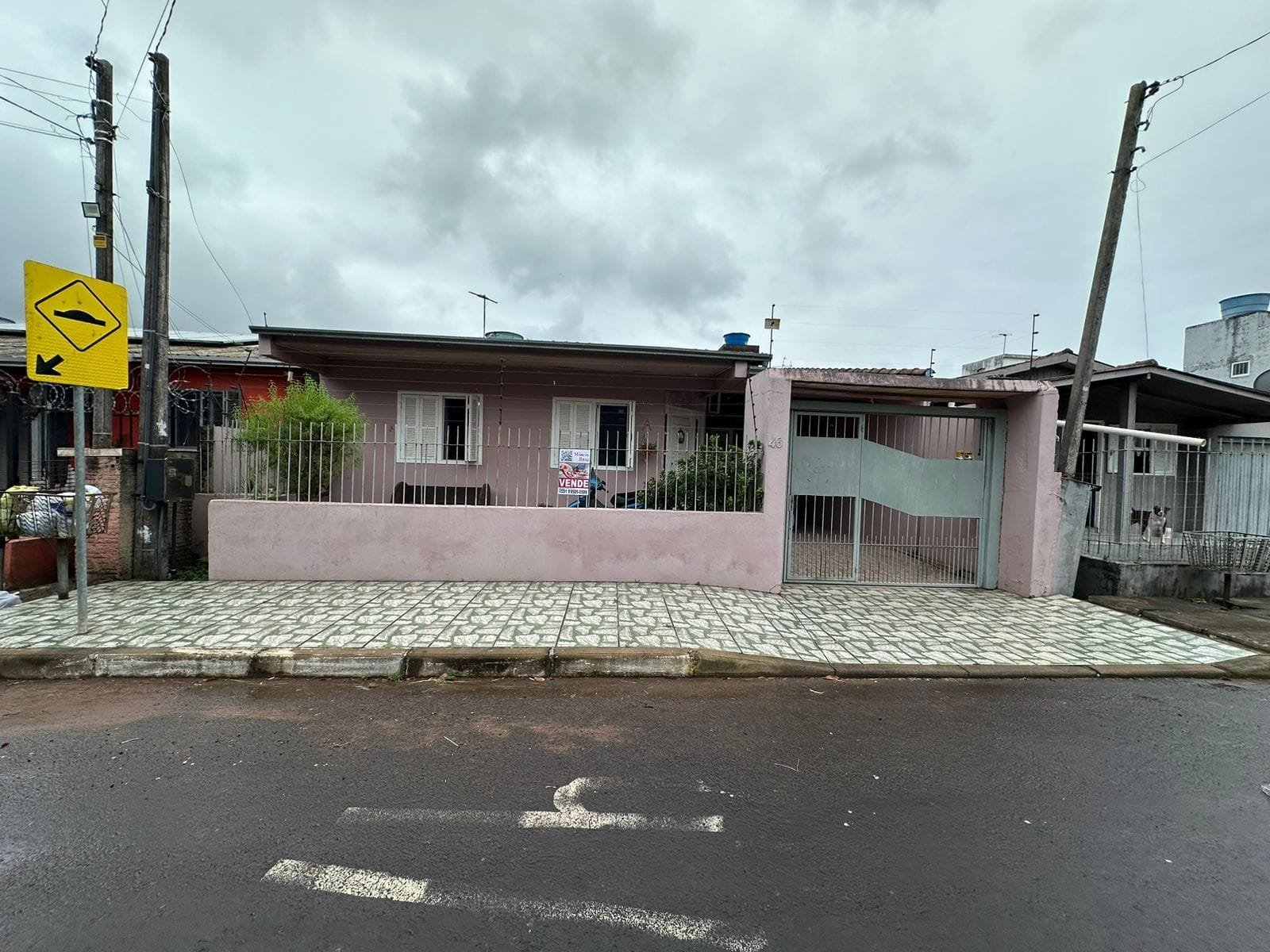 Casa com 108m² e 03 dormitórios