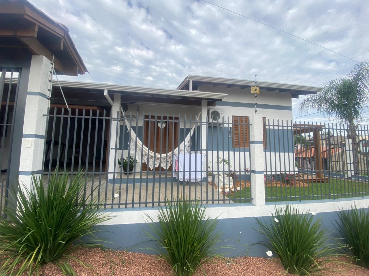 Casa 95m² e 02 dormitórios