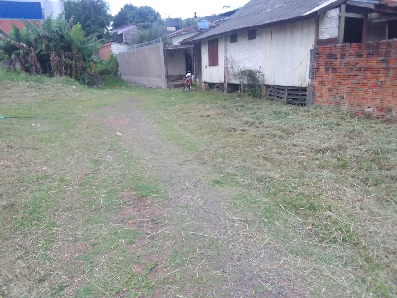 Terreno c/ 547,69 m²