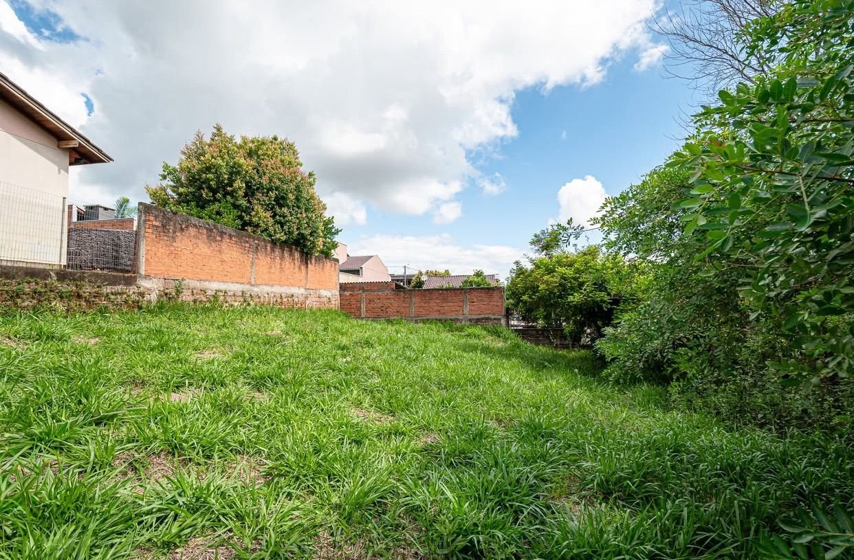 Terreno com 302m²