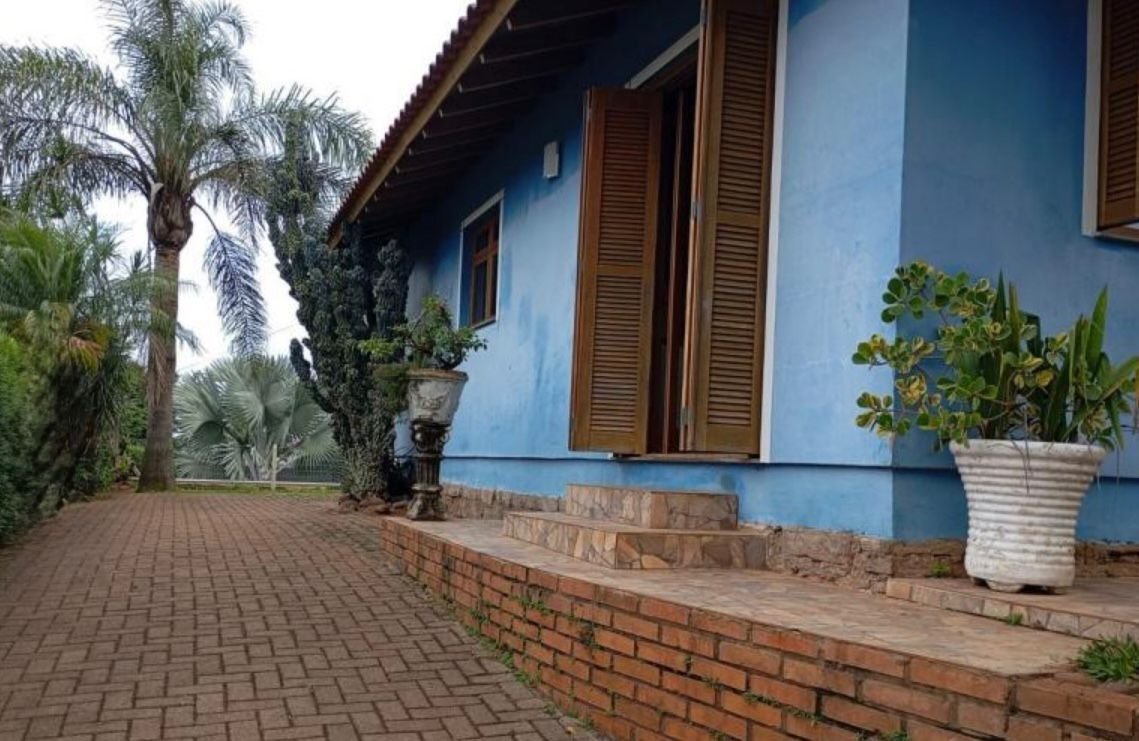 CASA COM 75m²