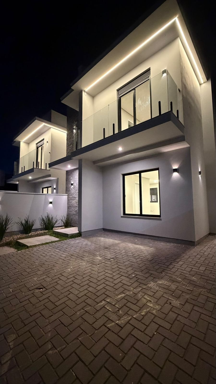 SOBRADO COM 92,39m²