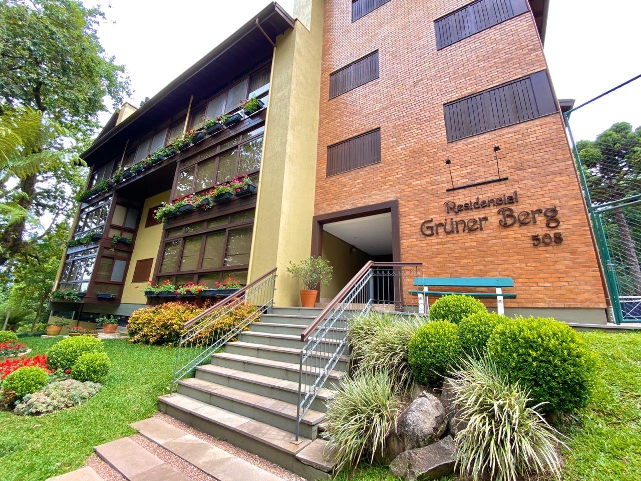 Apartamento com 74m²