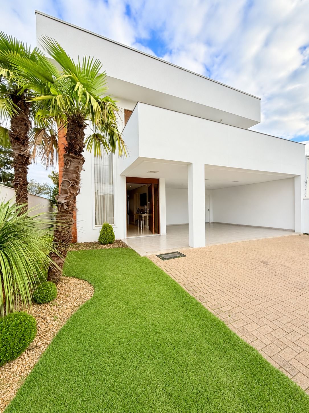 Casa com 3 Suítes e Espaço Gourmet