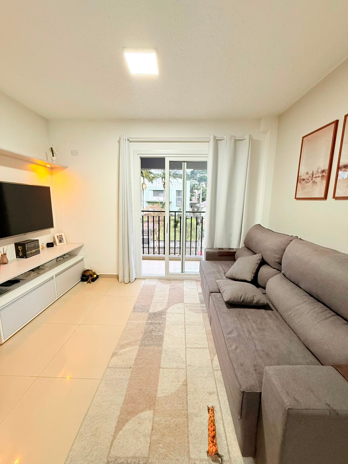Apartamento semi mobiliado