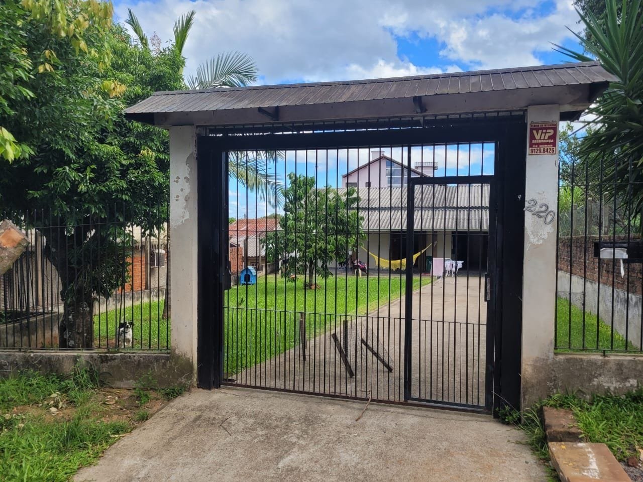 Casa c/ 130 m² e 3 dormitórios