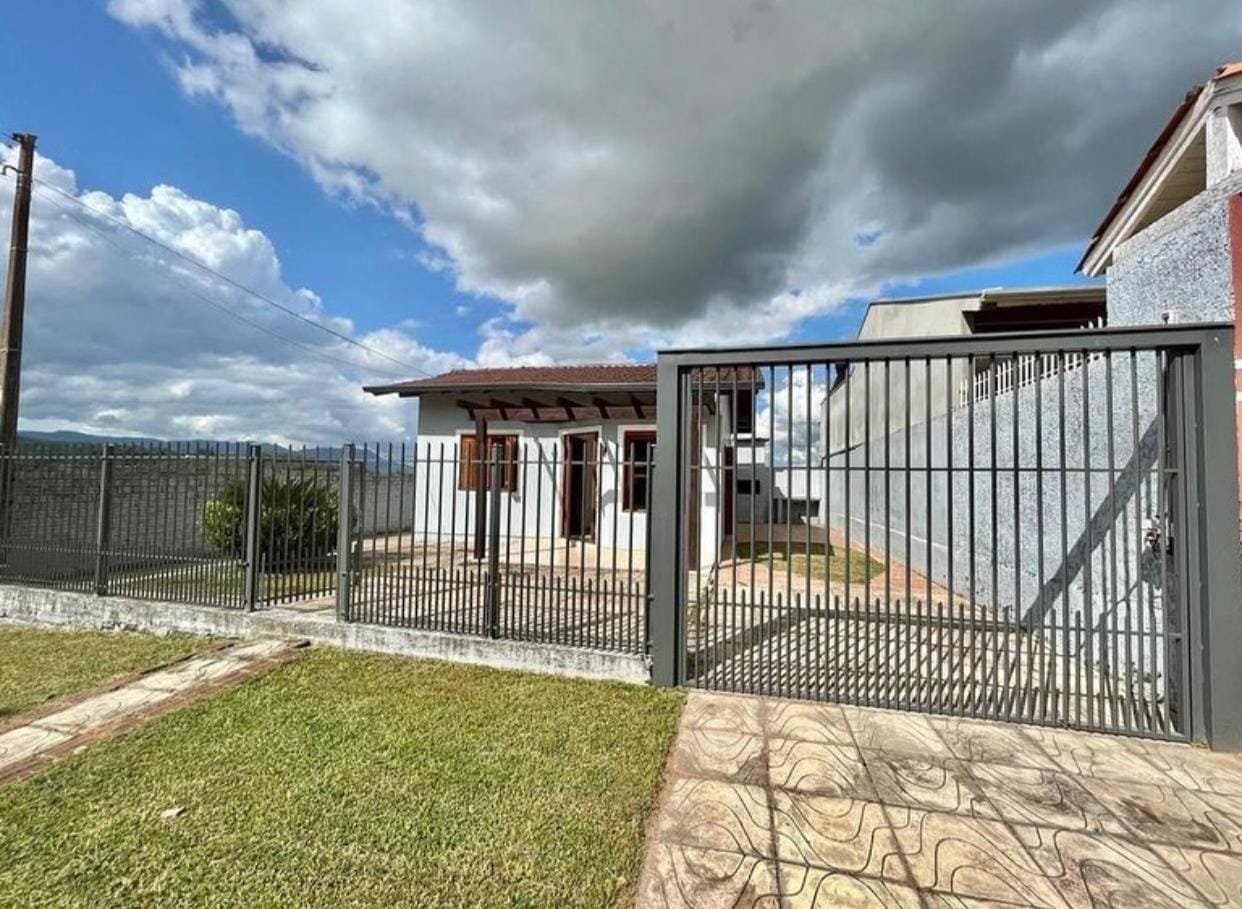 CASA COM 52 M²