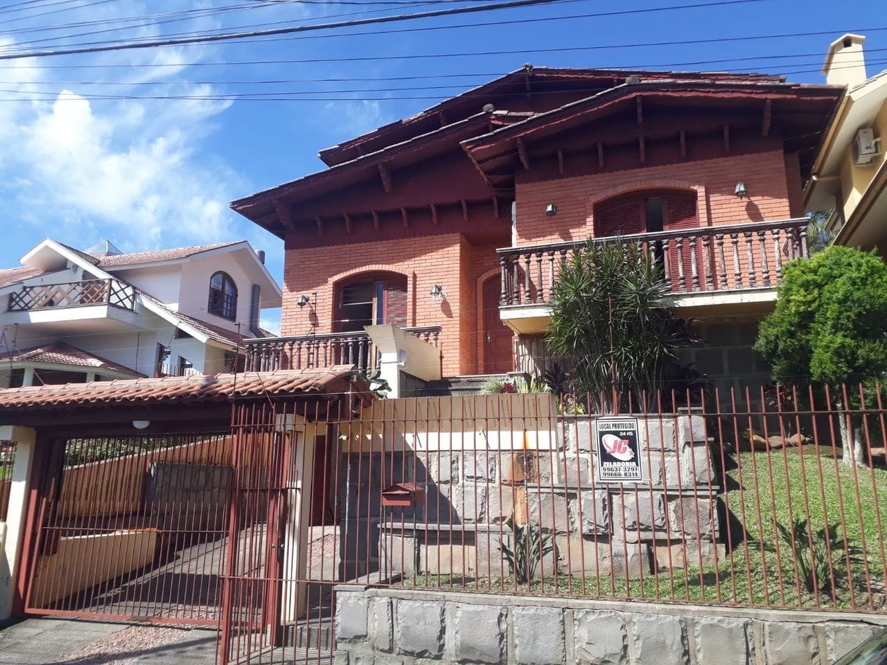 Excelente casa com 287 m²
