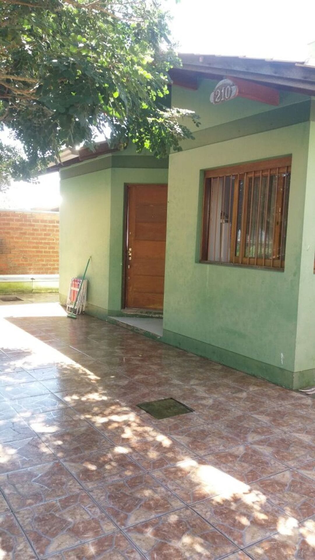 Casa com 98 m² e 3 dormitórios