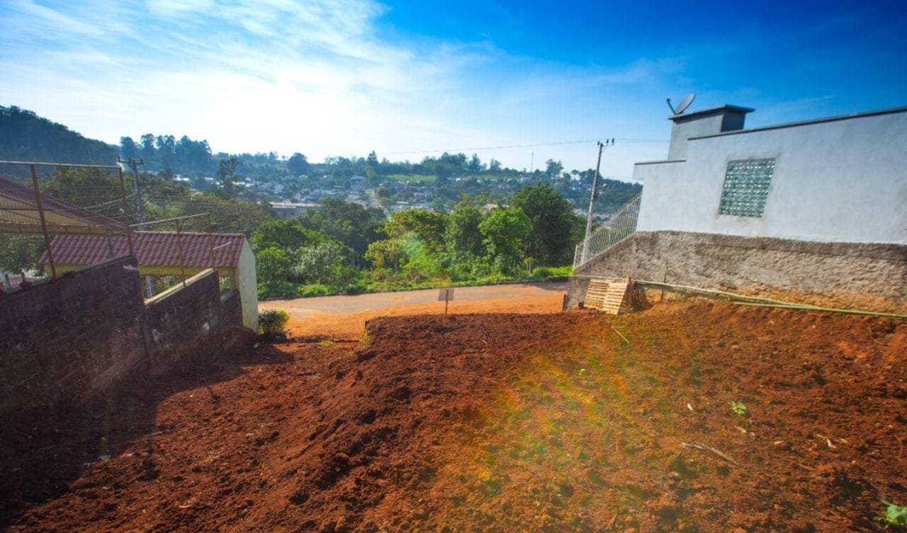 Terreno com 360 m²