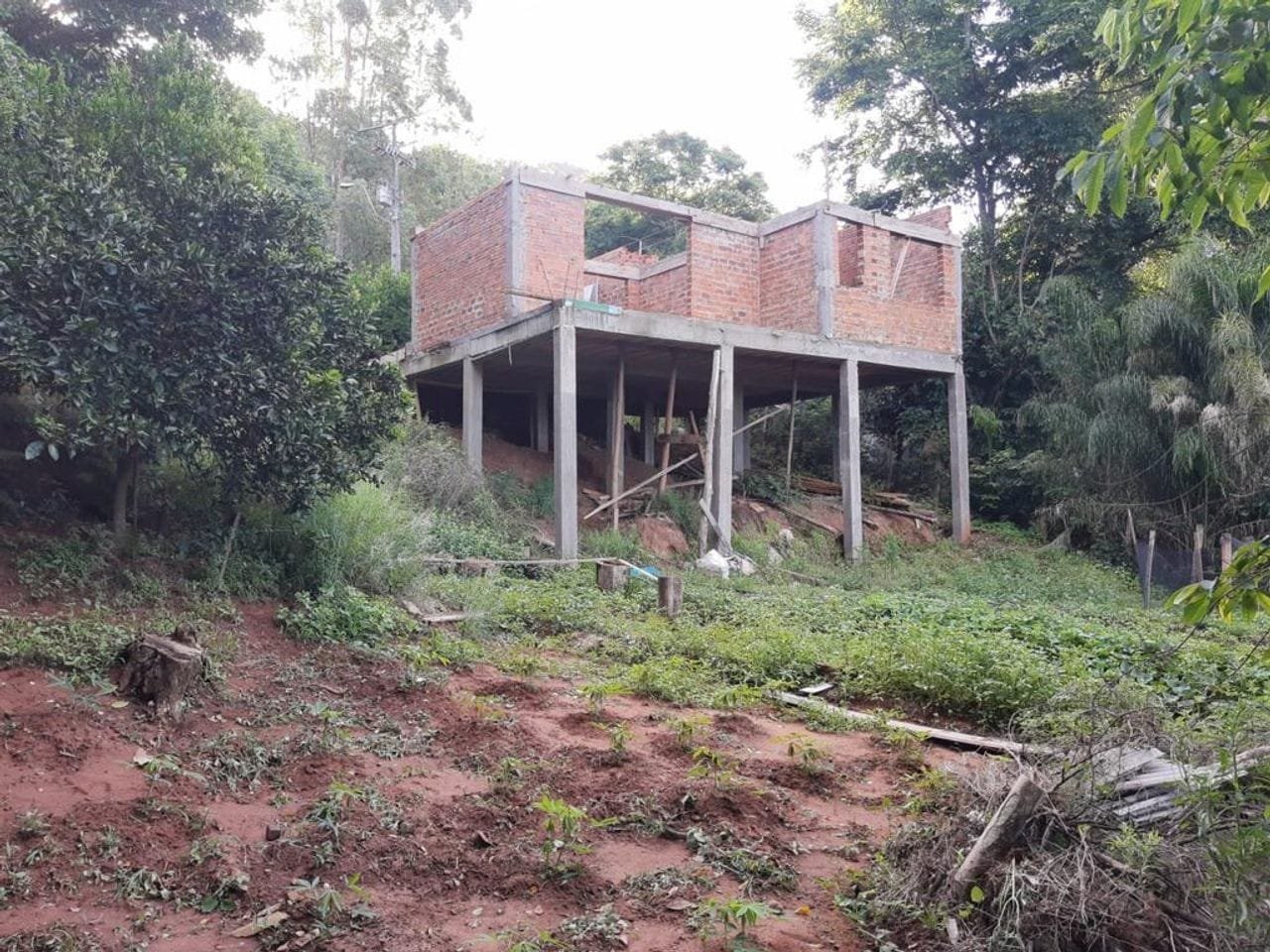 Terreno c/ 625 m²