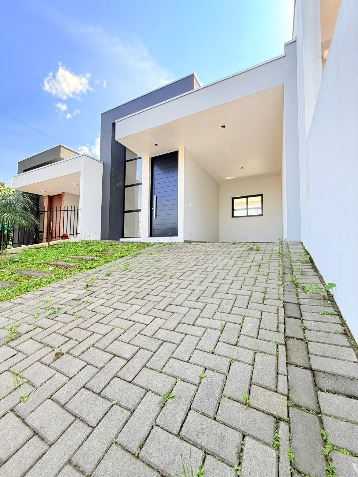 CASA NOVA COM 104m²